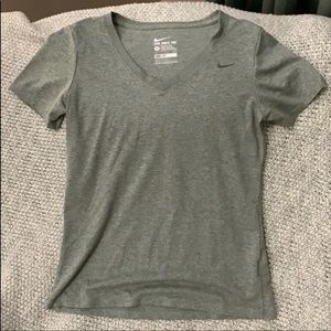Nike dry fit tshirt size small